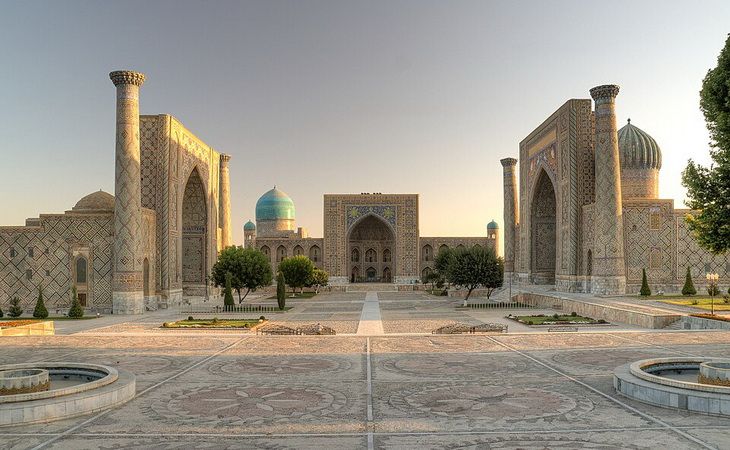 Высокие цены на авиабилеты мешают росту туризма в Узбекистане: перспективы и решения для путешественников