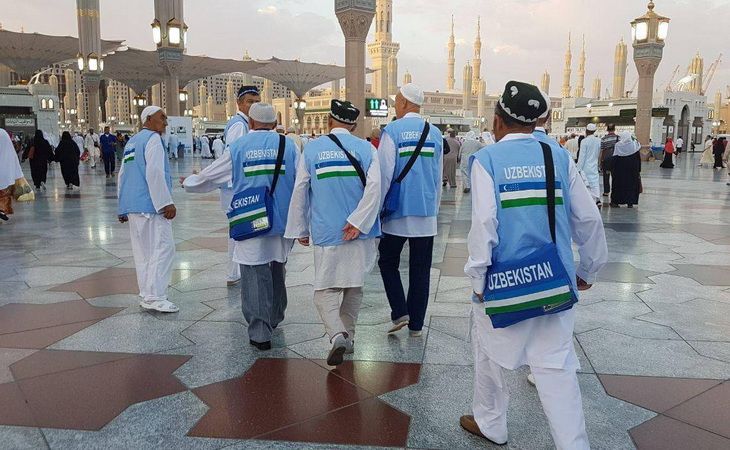 Саудовская Аравия временно приостанавливает визы на Умру 2026: важная информация для паломников из Узбекистан