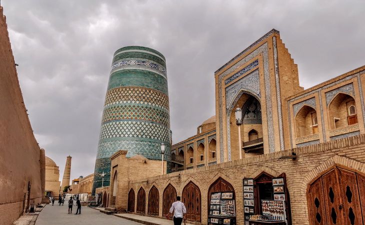 ТОП достопримечательностей Хивы — что посмотреть туристу в 2026 году (цены, режим работы, экскурсии)