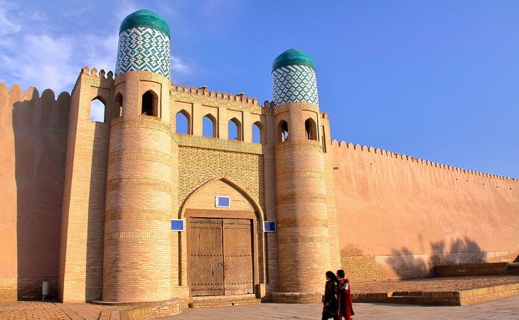 ТОП достопримечательностей Хивы — что посмотреть туристу в 2026 году (цены, режим работы, экскурсии)