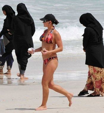 Турли мамлакатлардаги курортлар учун дресс-код