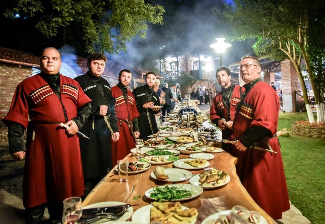 Гастрономический тур в Грузию — знакомство с лучшей кухней Гастрономический тур в Грузию — знакомство с лучшей кухней