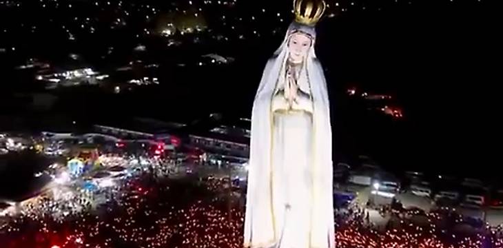 Самая большая в мире статуя Девы Марии установлена в Бразилии Самая большая в мире статуя Девы Марии установлена в Бразилии