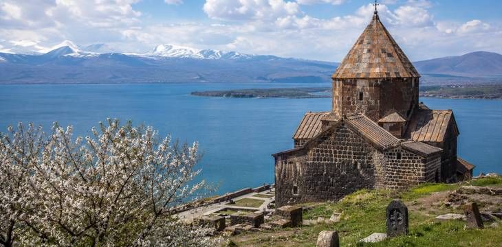 Куда поехать до $1000 из Узбекистана — туры в Армению