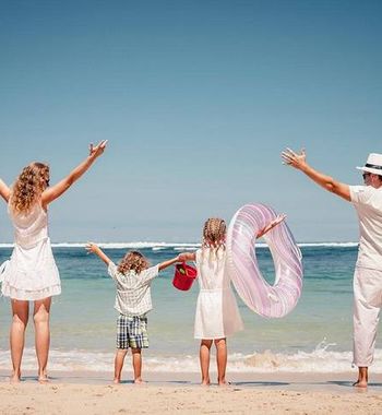 Соҳилда дам олиш — оила билан ўтказиш учун энг зўр вақт