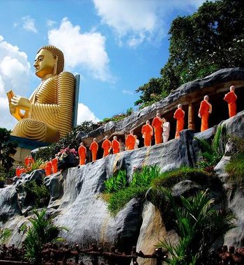 Шри-Ланкада дам олиш — чой, қумли соҳиллар ва қадимги ибодатхоналар ороли