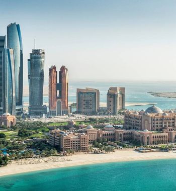 Абу-Дабида дам олиш — ҳашамат ва анъаналар оламига саёҳат