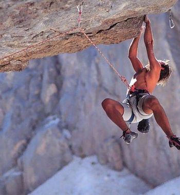 Альпинизм ва тошга чиқиш — хавф чегарасидаги дам олиш