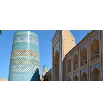 Медресе Мухаммад Амин-хана в Хиве — ТОП-достопримечательность Узбекистана, которую нельзя пропустить