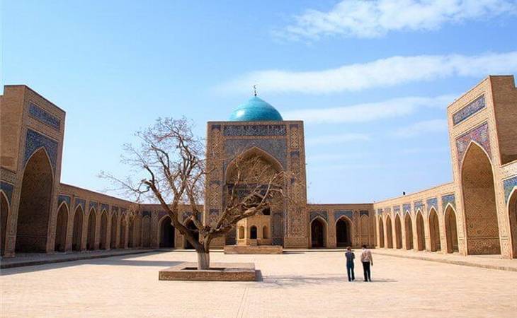 К мусульманским святыням Узбекистана