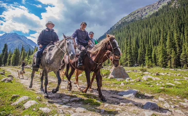 На конях по Узбекистану и Киргизии На конях по Узбекистану и Киргизии