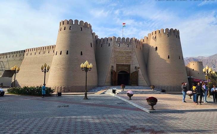 Тур из Ташкента в Душанбе через Искандеркуль — горное путешествие в Таджикистан 2026